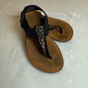 Y-Nt? Black and Sandals with Rhinestones